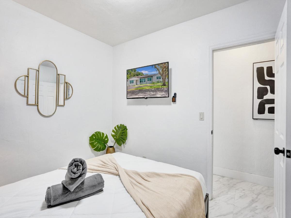 Escape To Miami Retreat Villa Норт Маями Бийч Екстериор снимка